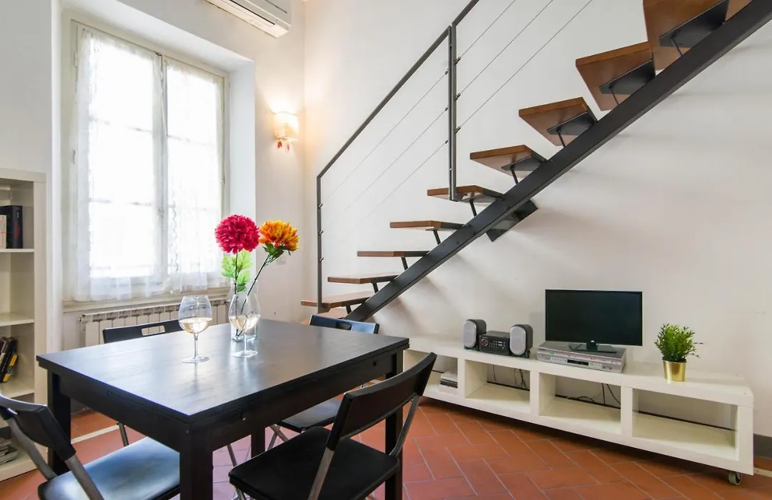 Della Scala Modern Apartment-1